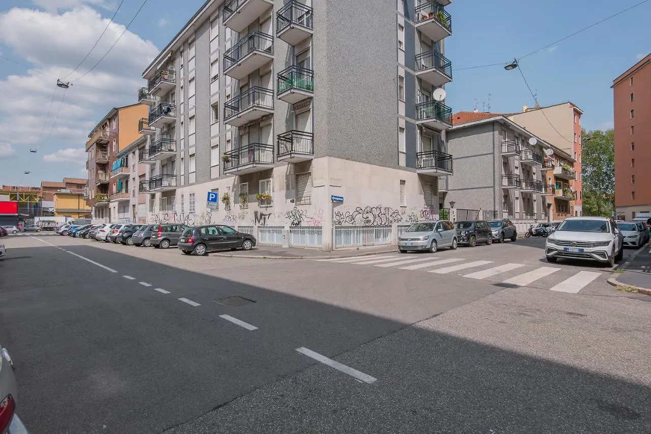 Ihost Apartment - Val Strona 6 Milan